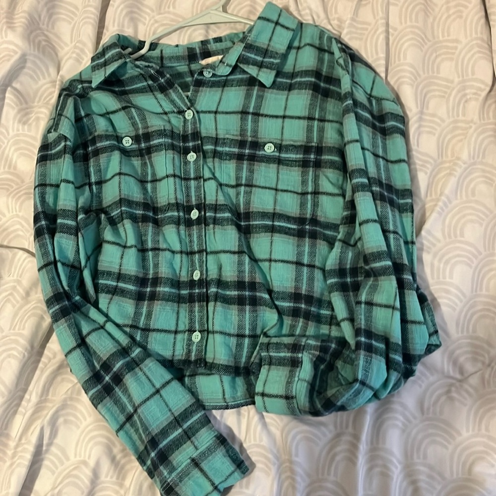 Cropped turquoise flannel